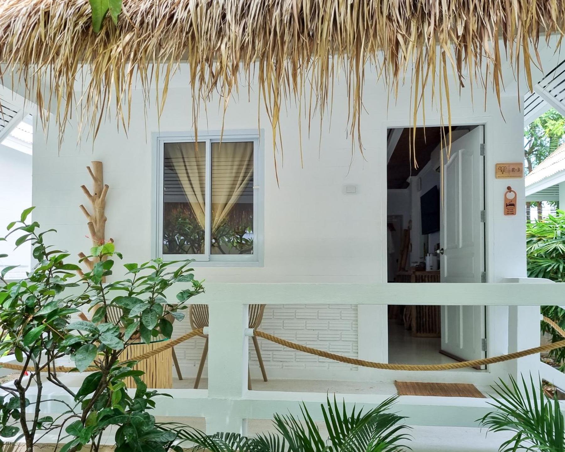 Elephant Beach Club & Resort Samui チャウエン エクステリア 写真