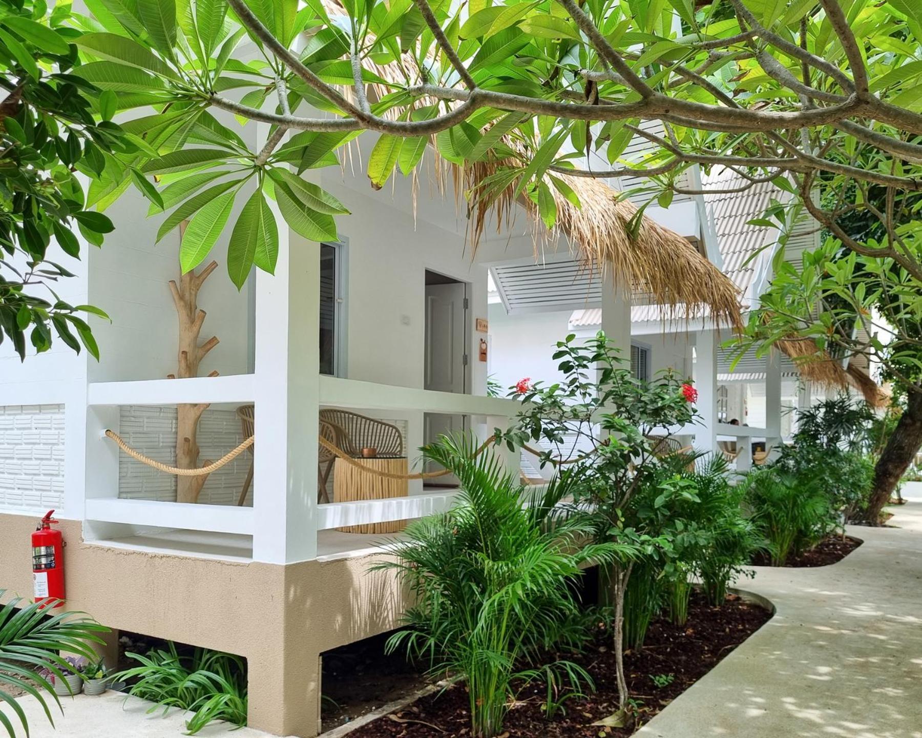 Elephant Beach Club & Resort Samui チャウエン エクステリア 写真